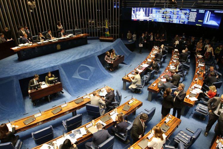 plenario_do_senado_sessao_deliberativa_ordinaria_leitura_de_indicacao_de_embaixadores.abr_130820195538-750x500