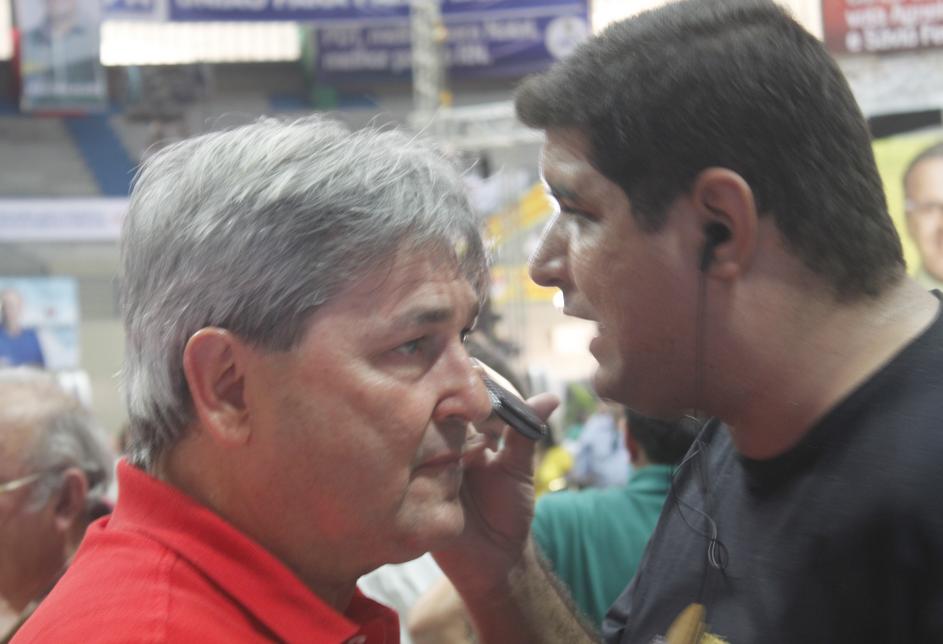 tomba_entrevistaradioedipo