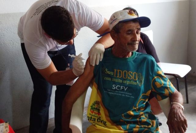 FOTO-VACINAO-IDOSOS