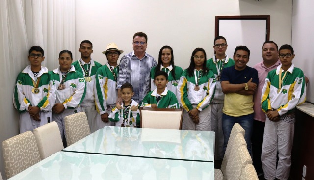 VISITA-KARAT-001
