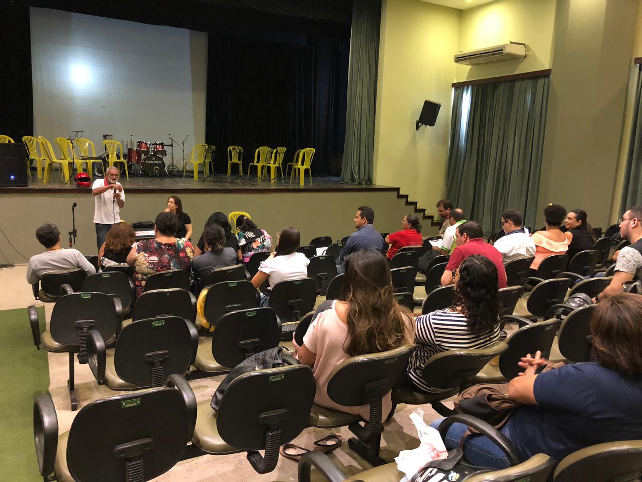 saude_conselhoreuniaoteatro1